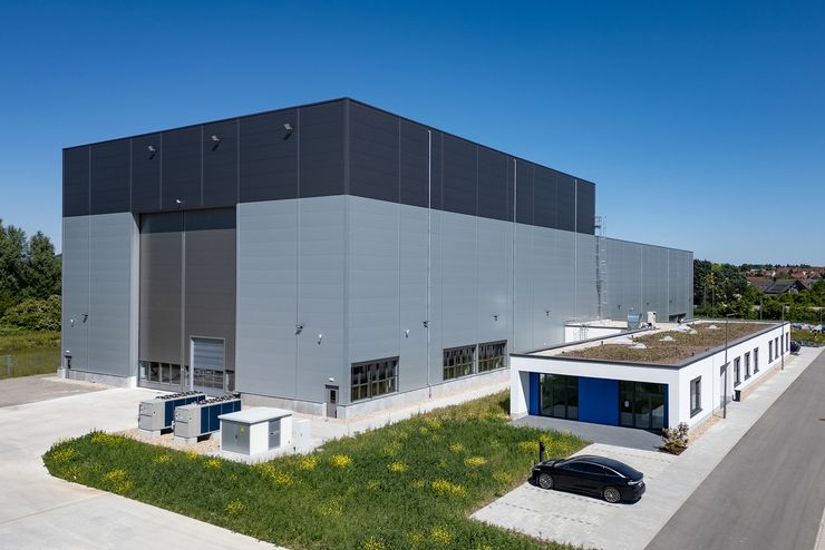 Eindrucksvolle Produktionshalle für Fuchs®