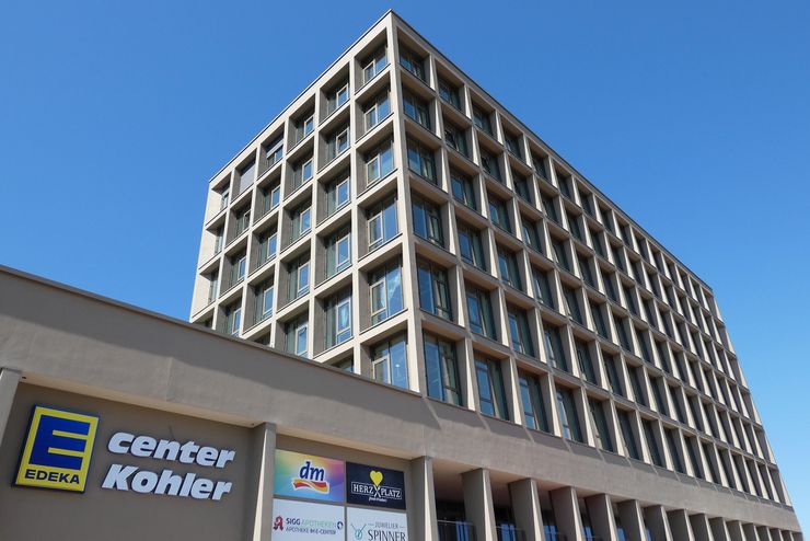 Individuelle Fassadenlösung für EDEKA-Center